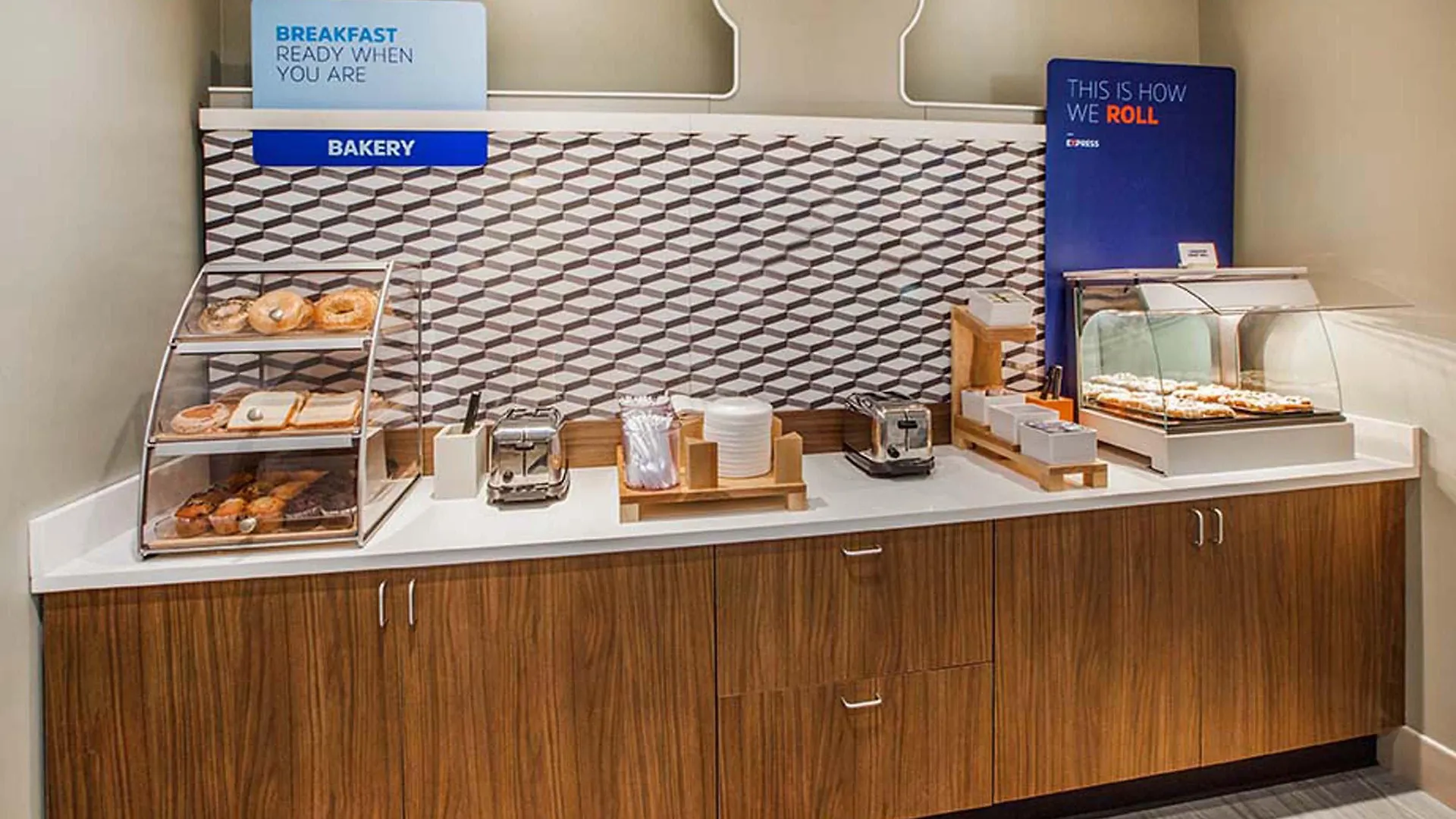 Holiday Inn Express Quebec City-Sainte Foy By Ihg 3*,